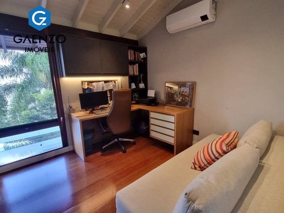 Casa à venda com 3 quartos, 200m² - Foto 6