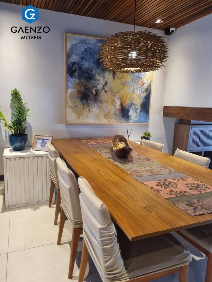 Casa à venda com 3 quartos, 200m² - Foto 10