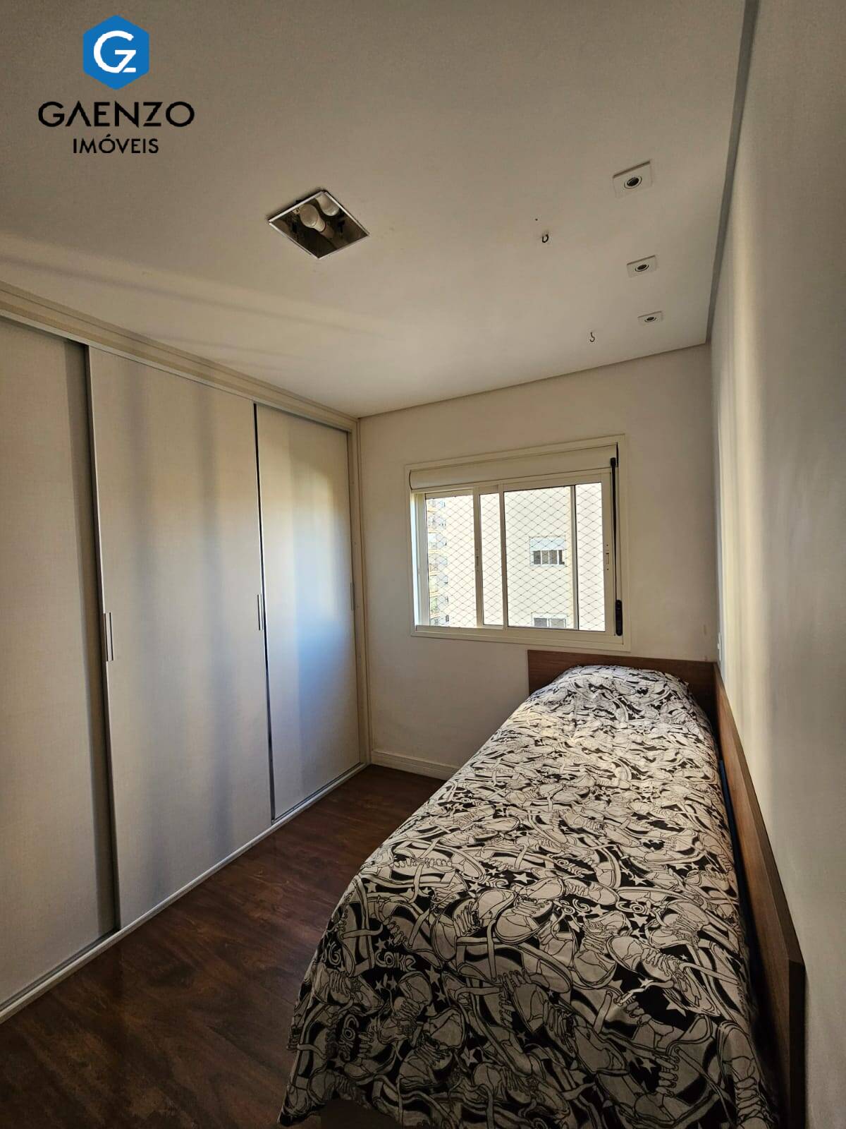 Apartamento à venda com 3 quartos, 94m² - Foto 9