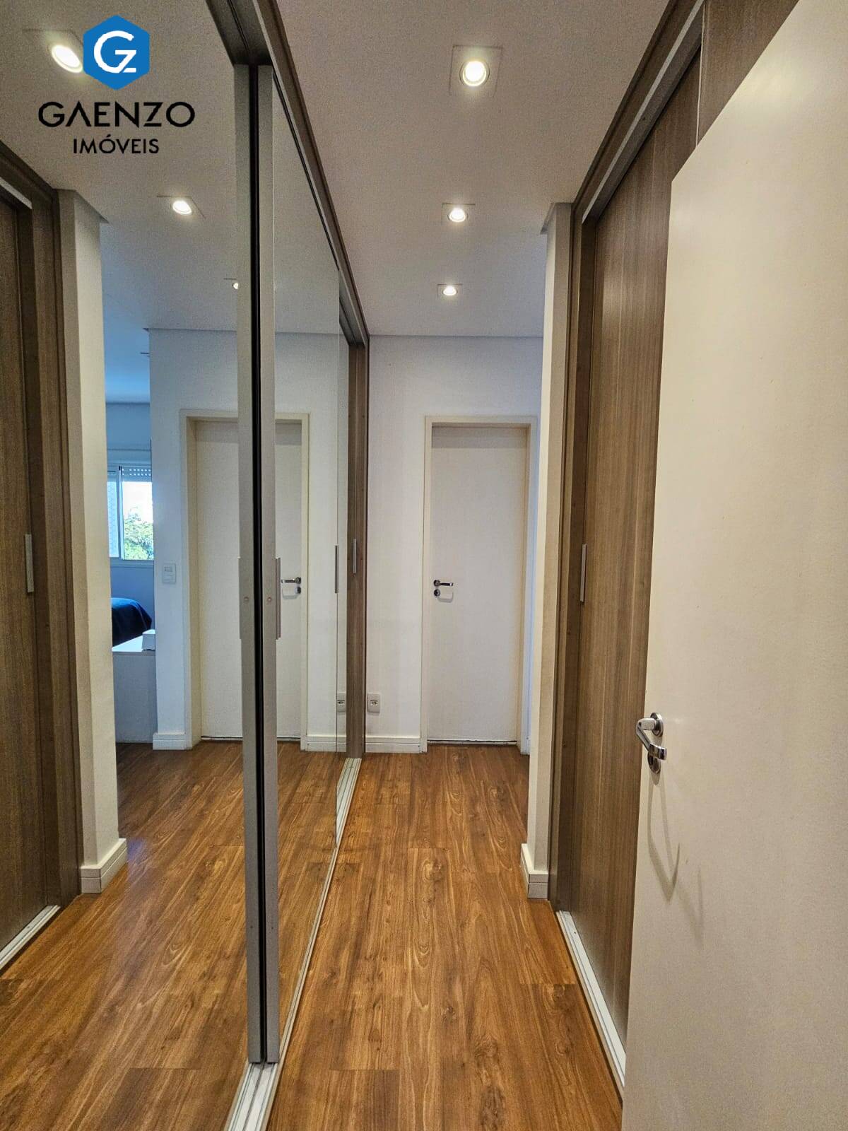 Apartamento à venda com 3 quartos, 94m² - Foto 11