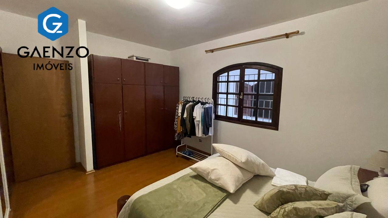 Sobrado à venda com 3 quartos, 150m² - Foto 4