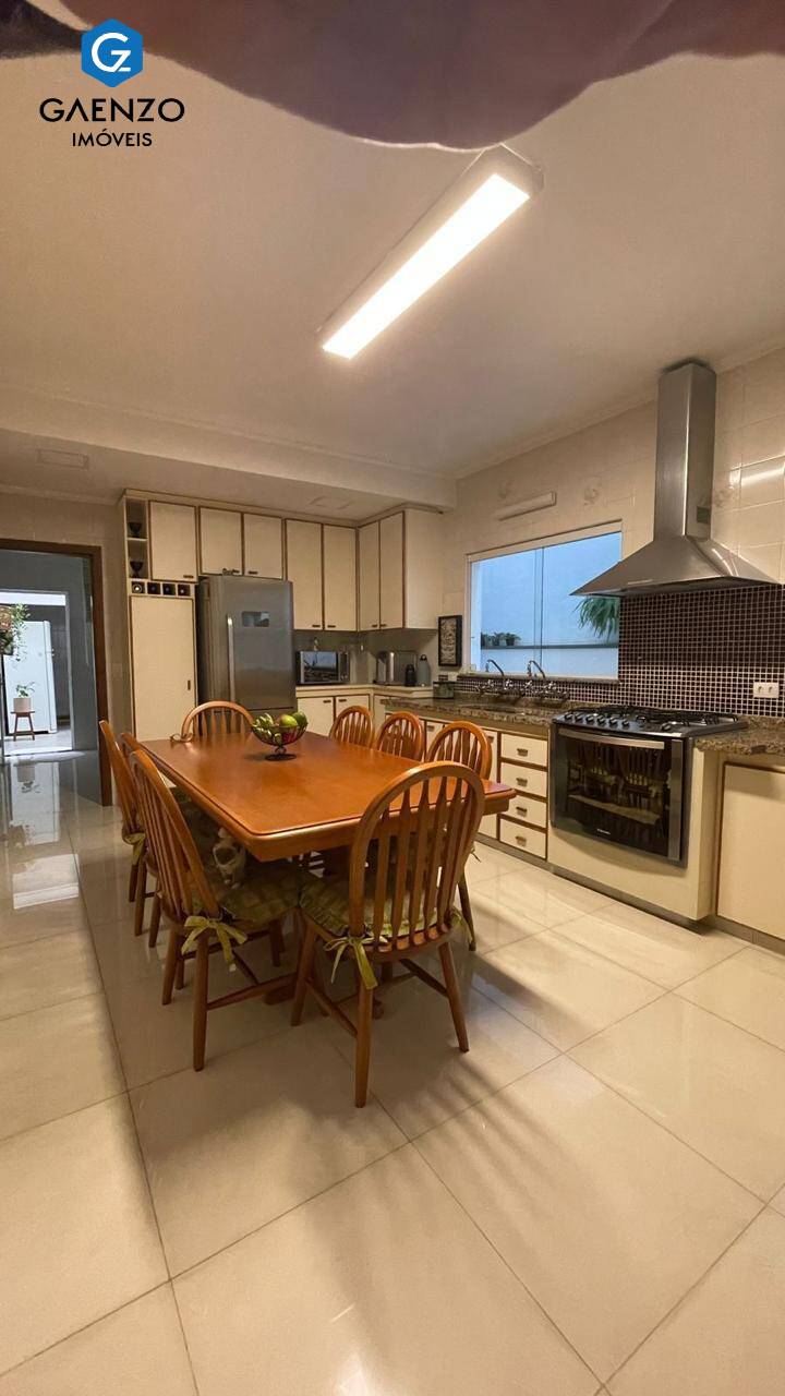 Sobrado à venda com 3 quartos, 150m² - Foto 10