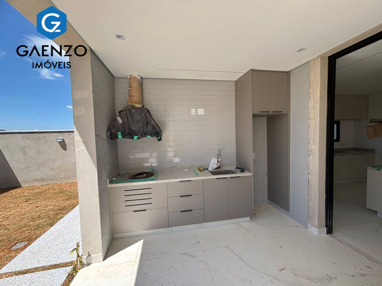 Casa de Condomínio à venda com 4 quartos, 530m² - Foto 4