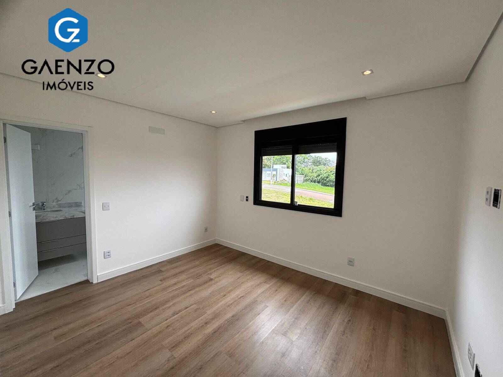 Casa de Condomínio à venda com 4 quartos, 530m² - Foto 12