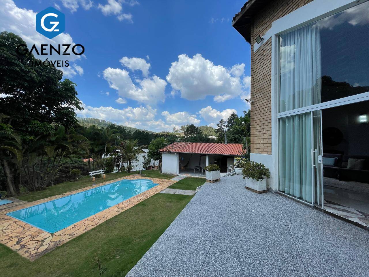 Casa à venda com 3 quartos, 3700m² - Foto 4