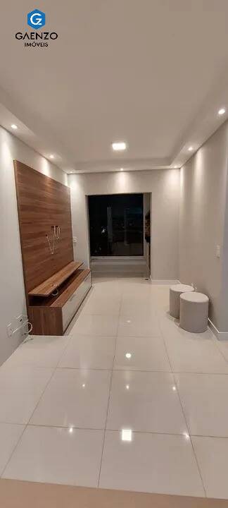 Apartamento à venda com 2 quartos, 60m² - Foto 2