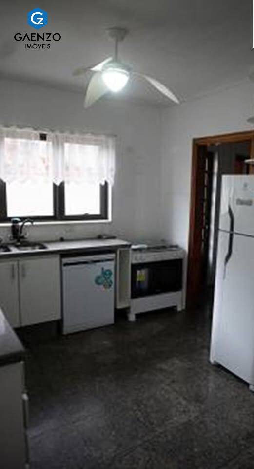 Casa de Condomínio à venda com 5 quartos, 450m² - Foto 3